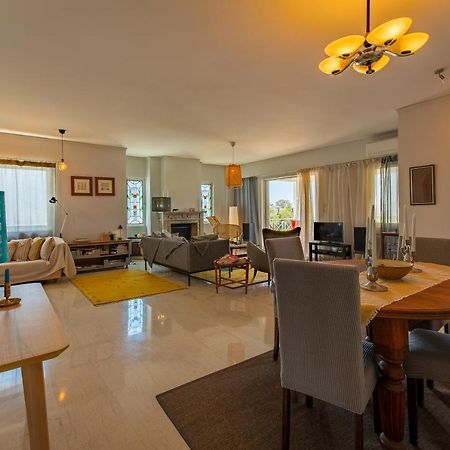 Spacious Apartment In Kavouri Atenas Exterior foto